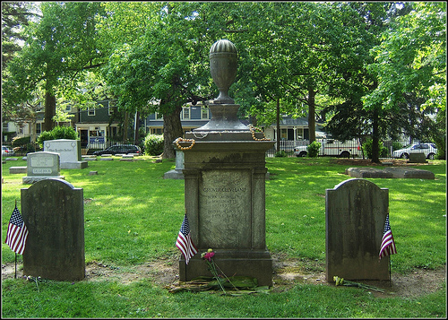 Grover Clevelad grave